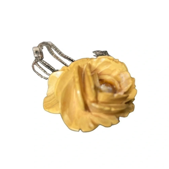 BAKELITE Antique 1920s Butterscotch Rose Pendant on Original Chain & Earrings - Picture 5 of 13